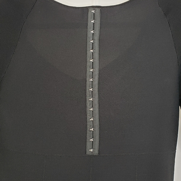 H&M Black Knit 3/4 Sleeve Pull Over Body Con Fit Faux Eye & Hook Back Dress Sz M - Picture 8 of 9